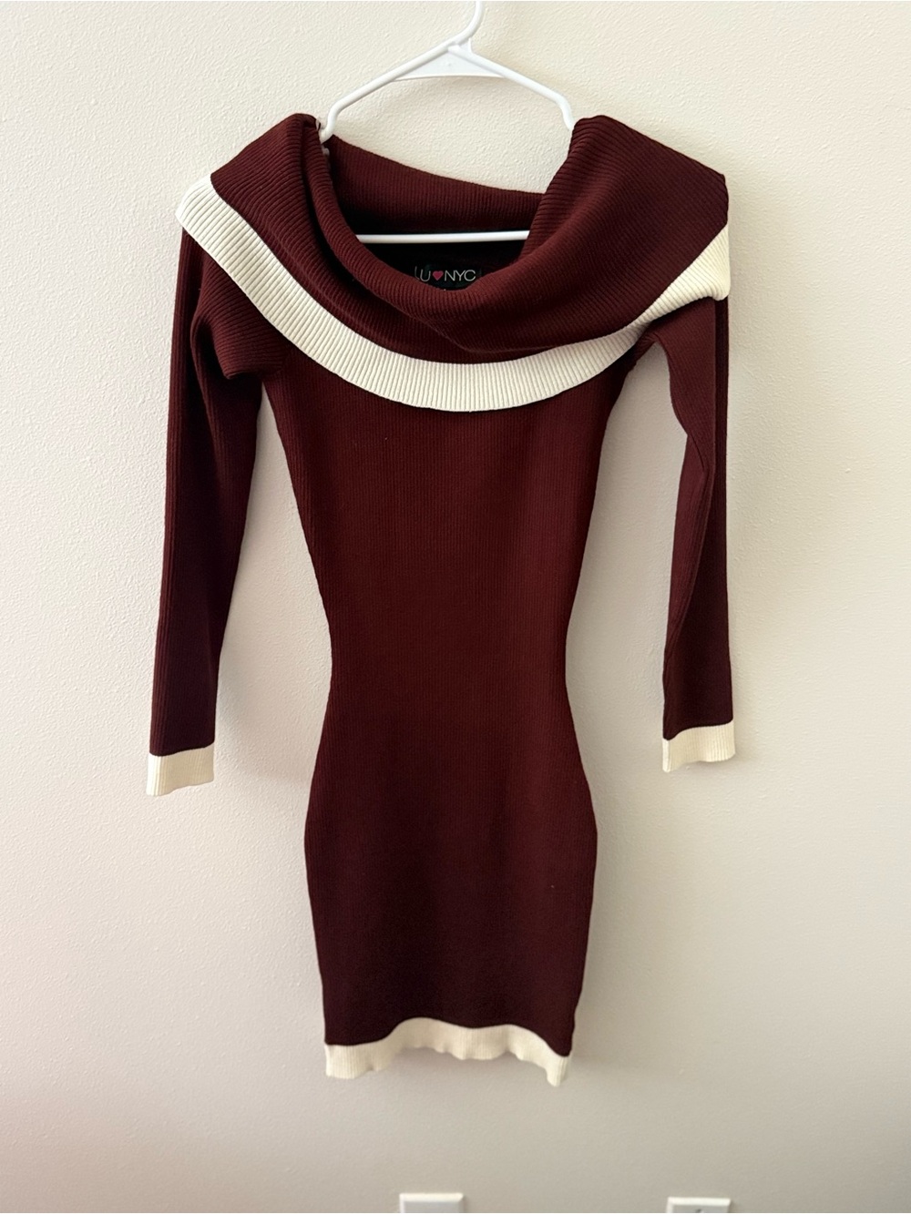 Burgundy and Black Long Sleeve Dress Bundle - Picture 2 of 4